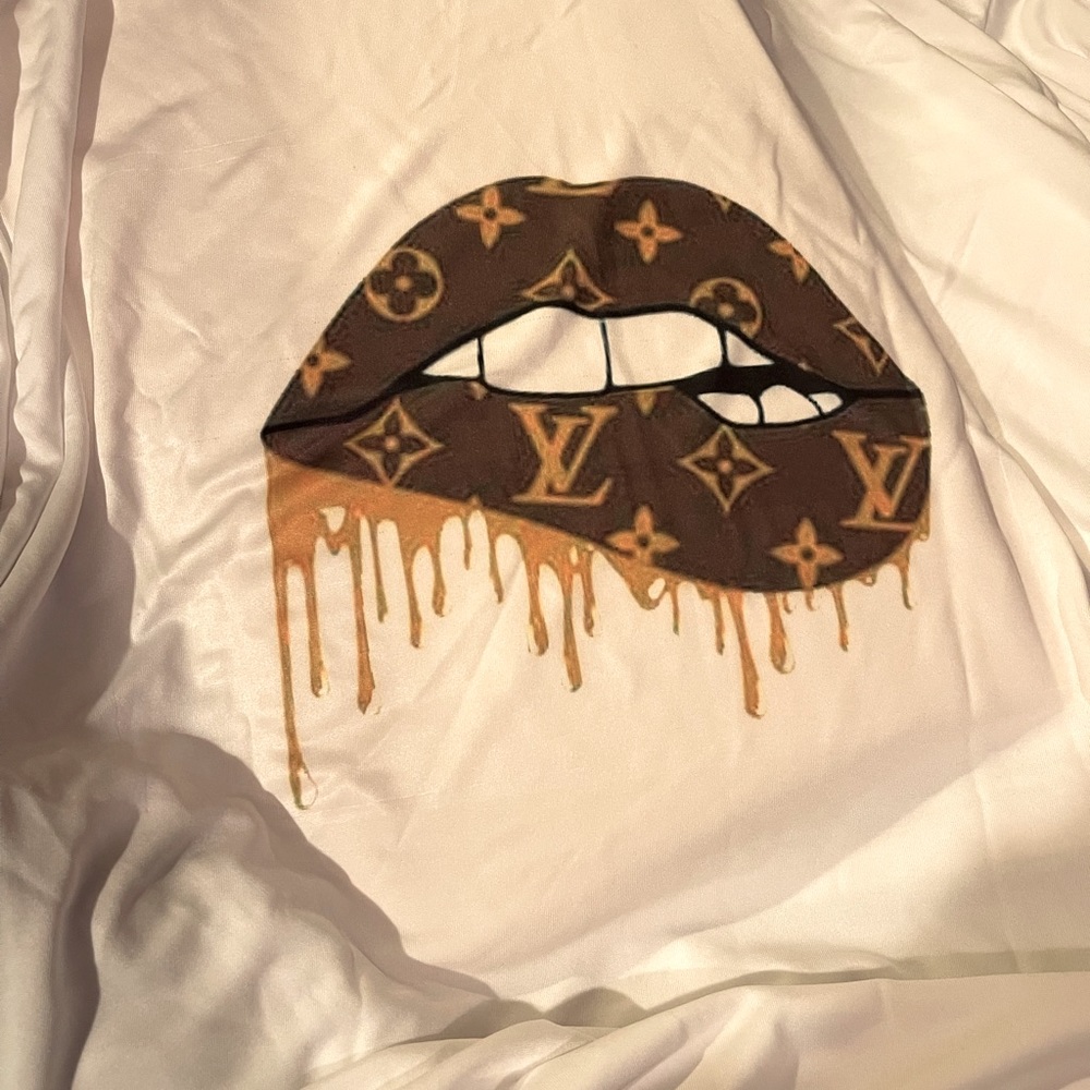 LV Stretch Tee